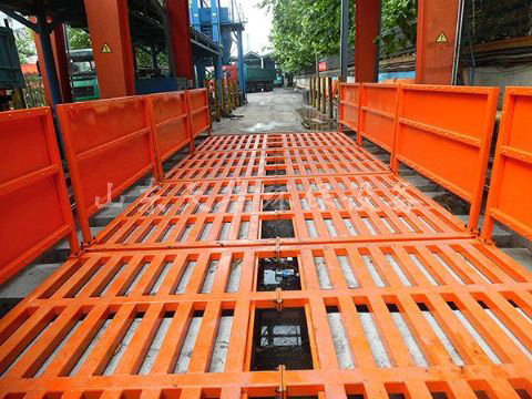 點擊查看詳細信息<br>標題：濟寧唐口煤礦4X12米煤礦專用洗車機 閱讀次數：3661